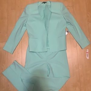 NWT Preston and York Mint Suit